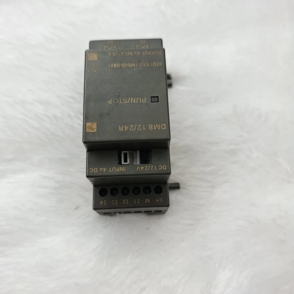 SIEMENS 6ED1055-1MB00-0BA1 LOGO! DM8 12/24R Expansion Module 6ED10551MB000BA1